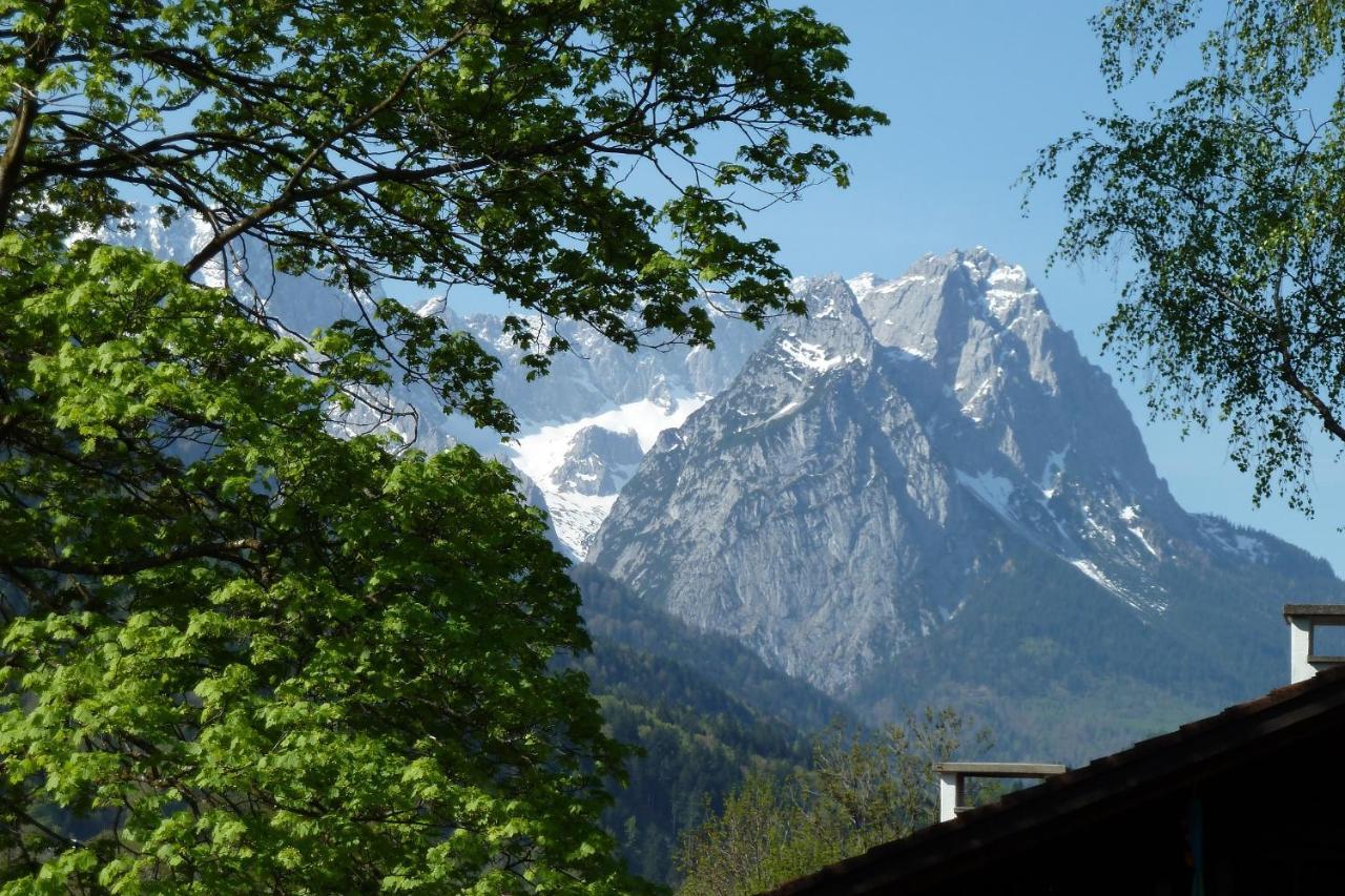Ferienhaus Erika Garmisch-Partenkirchen Exterior photo