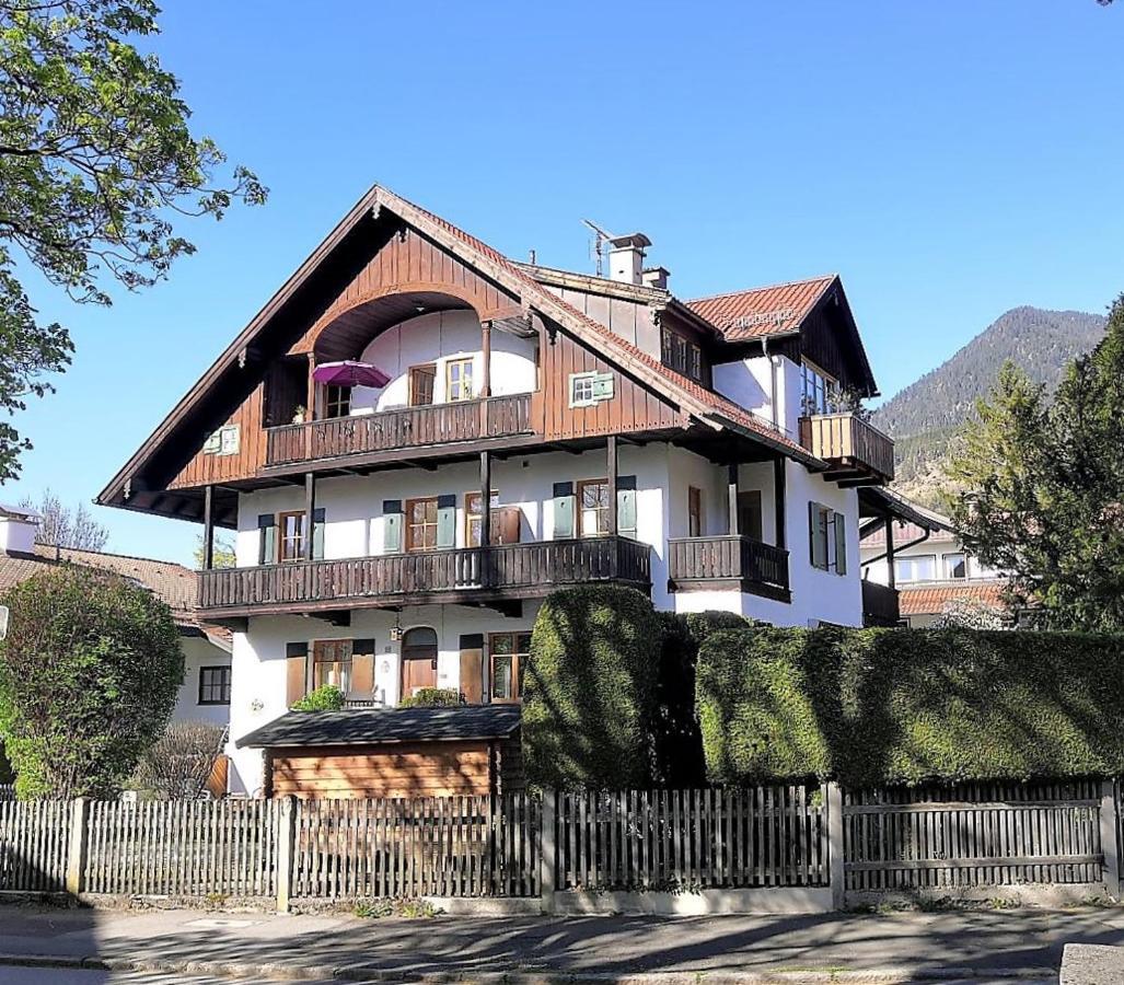 Ferienhaus Erika Garmisch-Partenkirchen Exterior photo